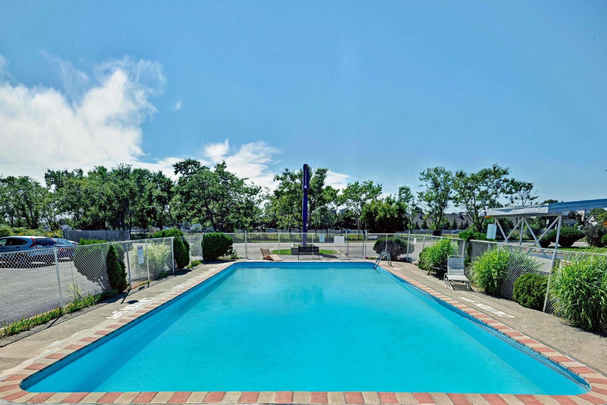 Weber Inn Kitchener Εξωτερικό φωτογραφία
